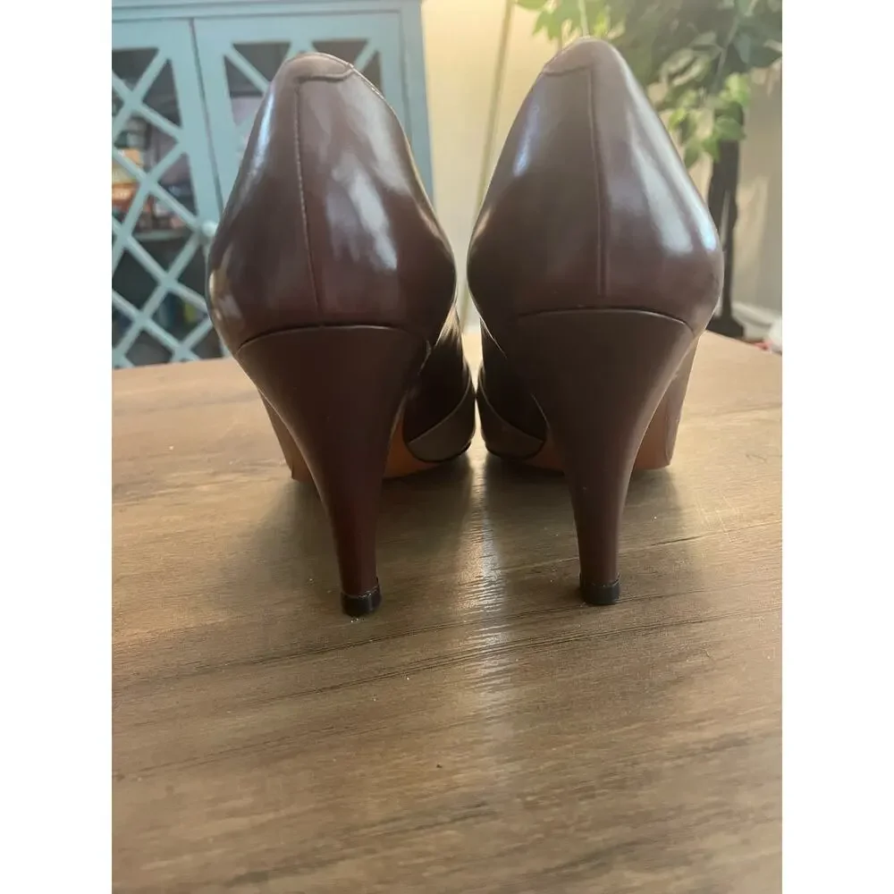 NWOT Vintage Amalfi by Rangoni Hanoi Heels